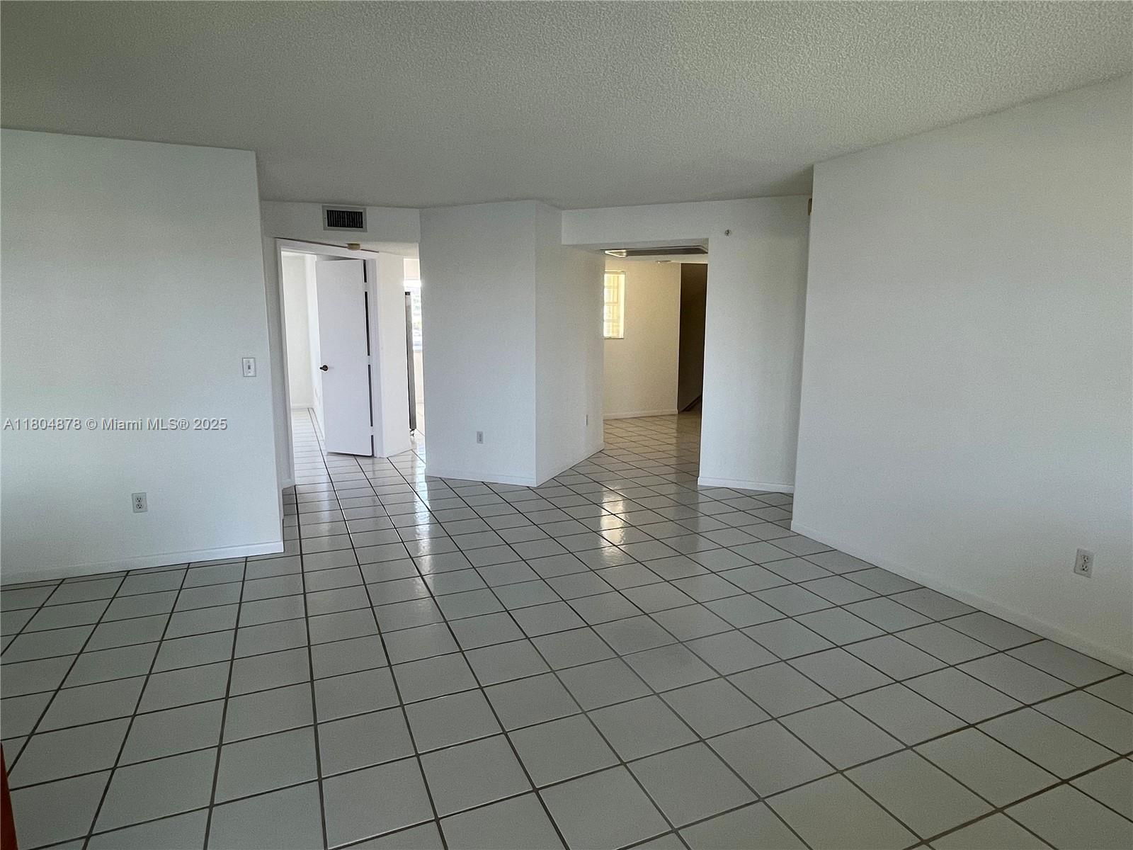 Real estate property located at 2520 19th Pl #202-B, Miami-dade, Keys Gate Condo No Two, Homestead, FL