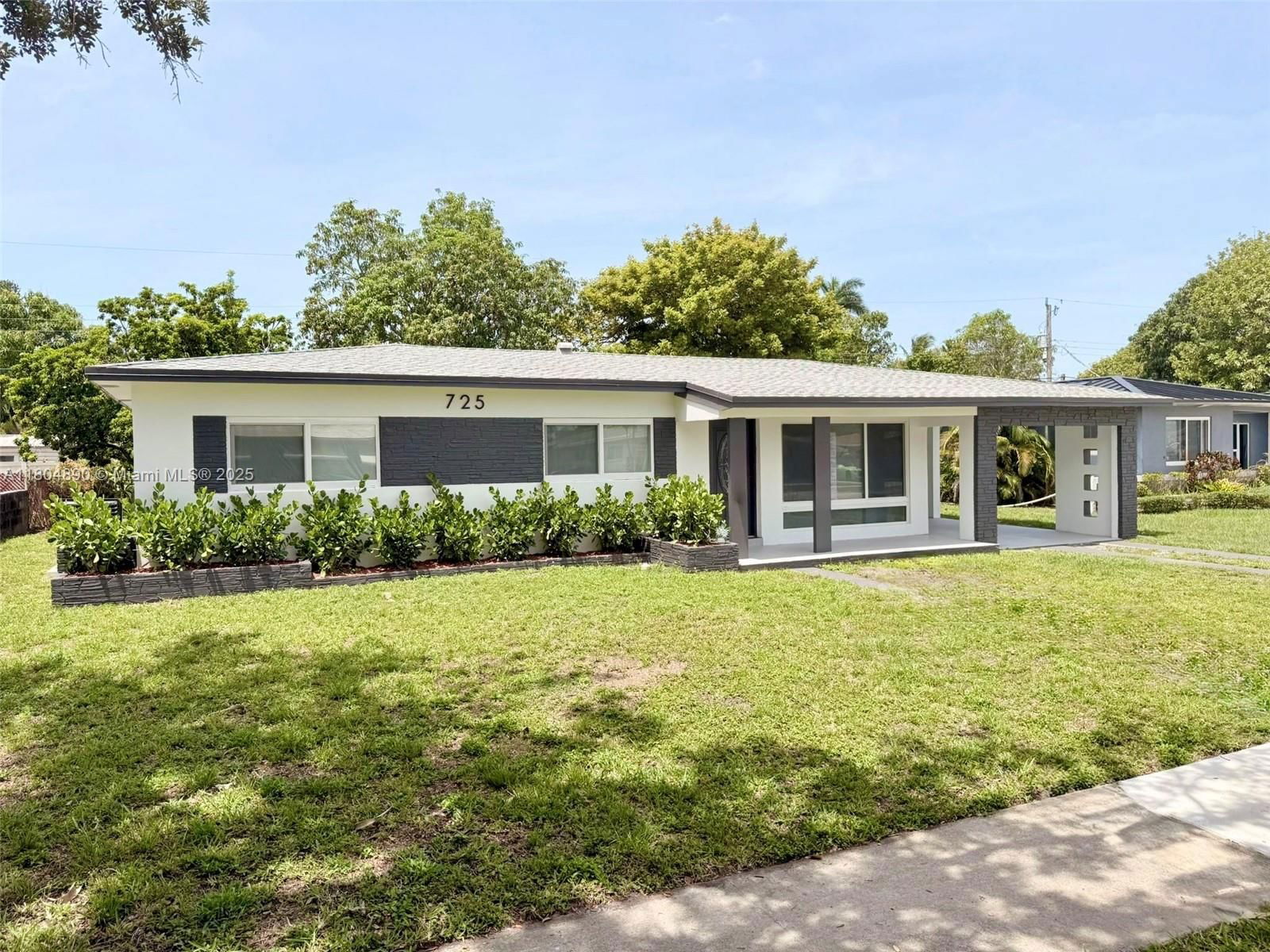 Real estate property located at 725 Dayton Cir, Broward, Melrose Park Sec 5, Fort Lauderdale, FL