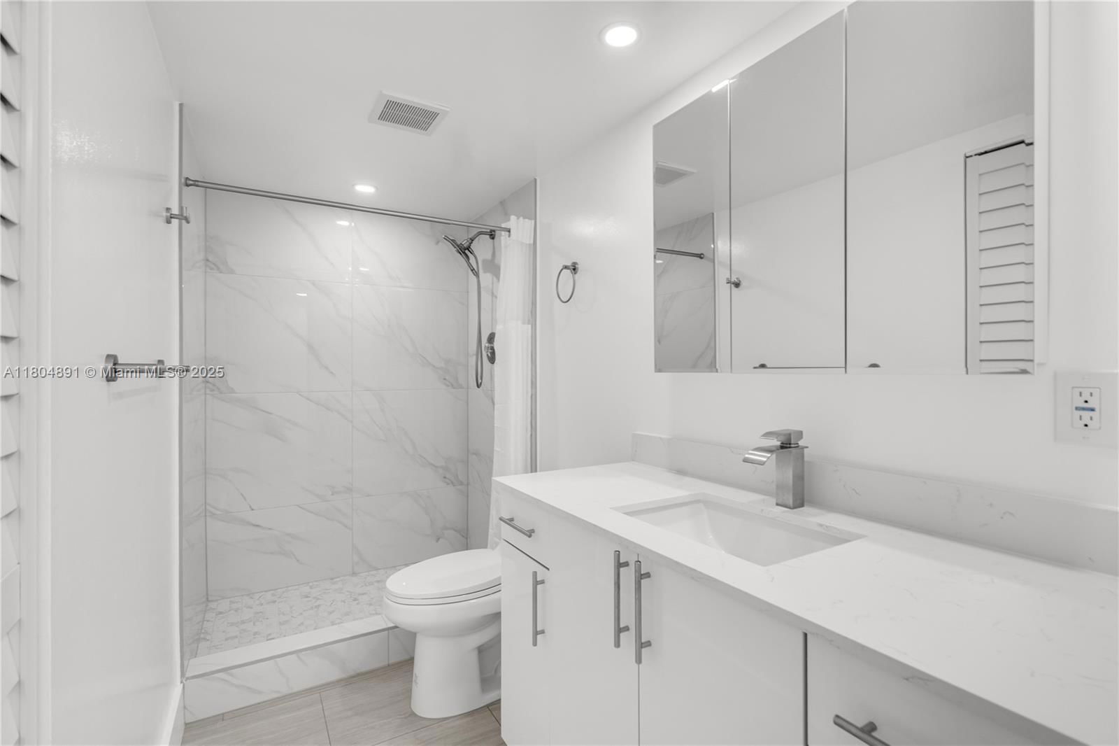 Real estate property located at 3401 Bimini Ln E1, Broward, Bimini Village A Condo, Coconut Creek, FL