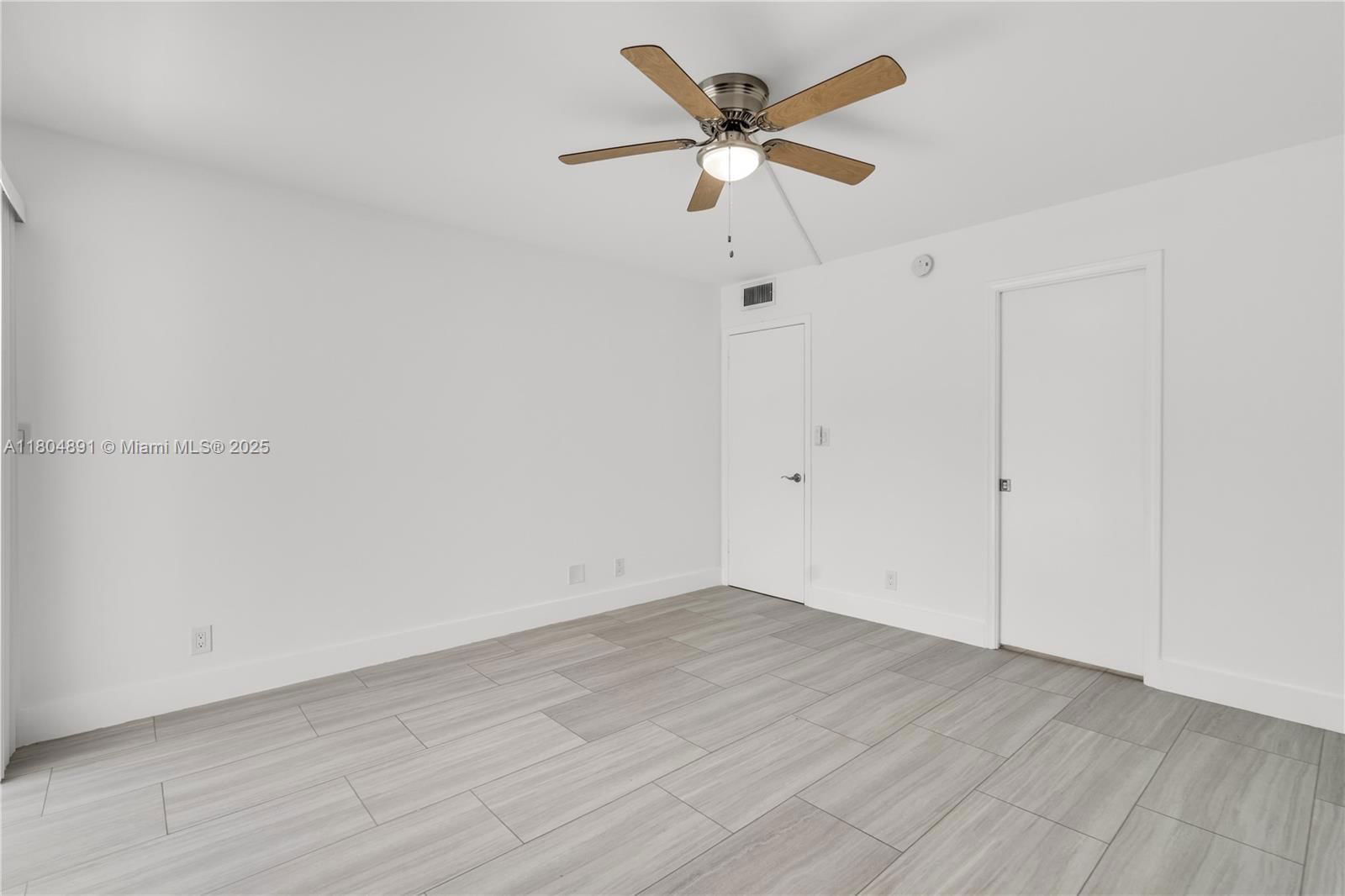 Real estate property located at 3401 Bimini Ln E1, Broward, Bimini Village A Condo, Coconut Creek, FL