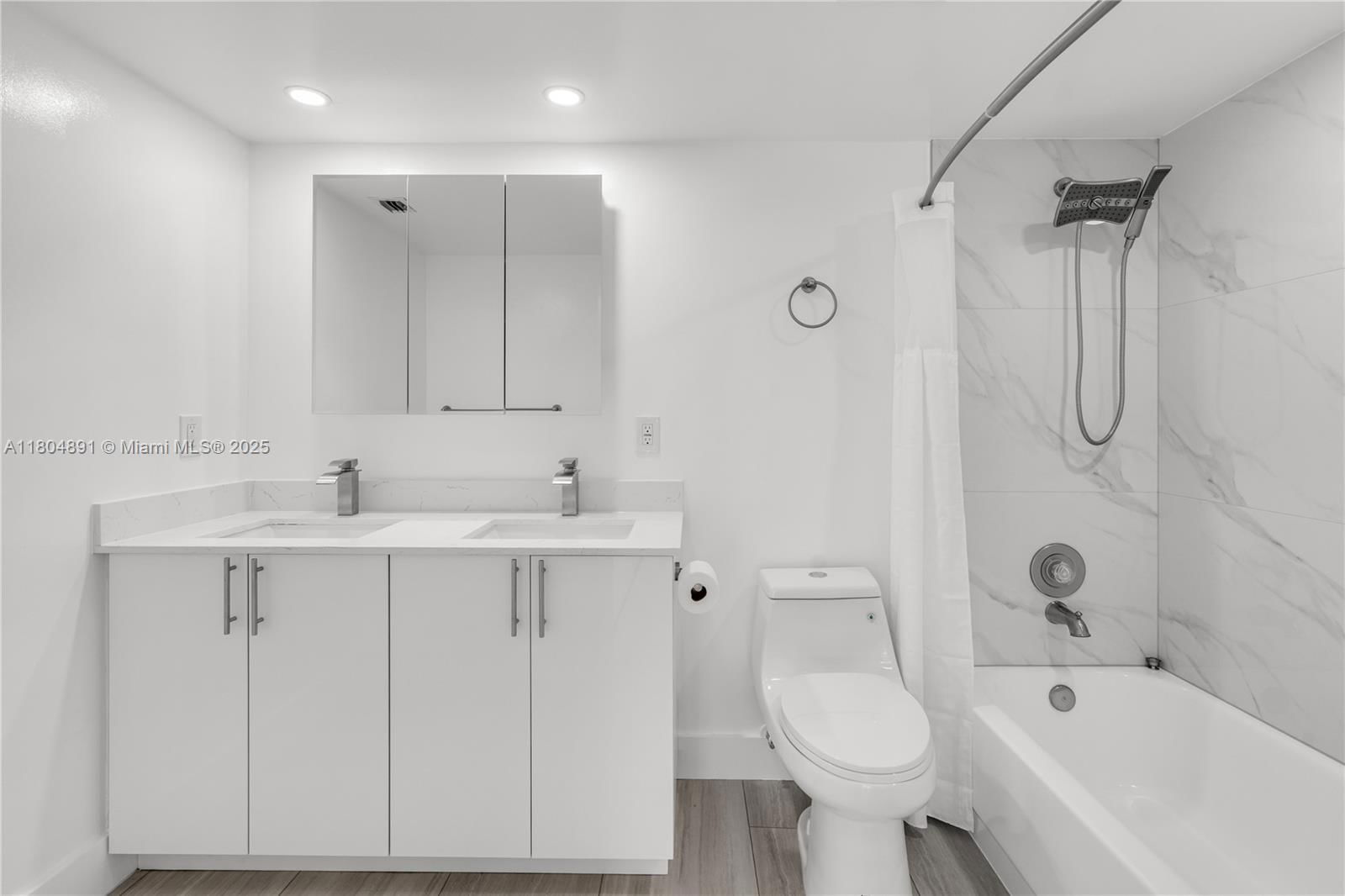 Real estate property located at 3401 Bimini Ln E1, Broward, Bimini Village A Condo, Coconut Creek, FL