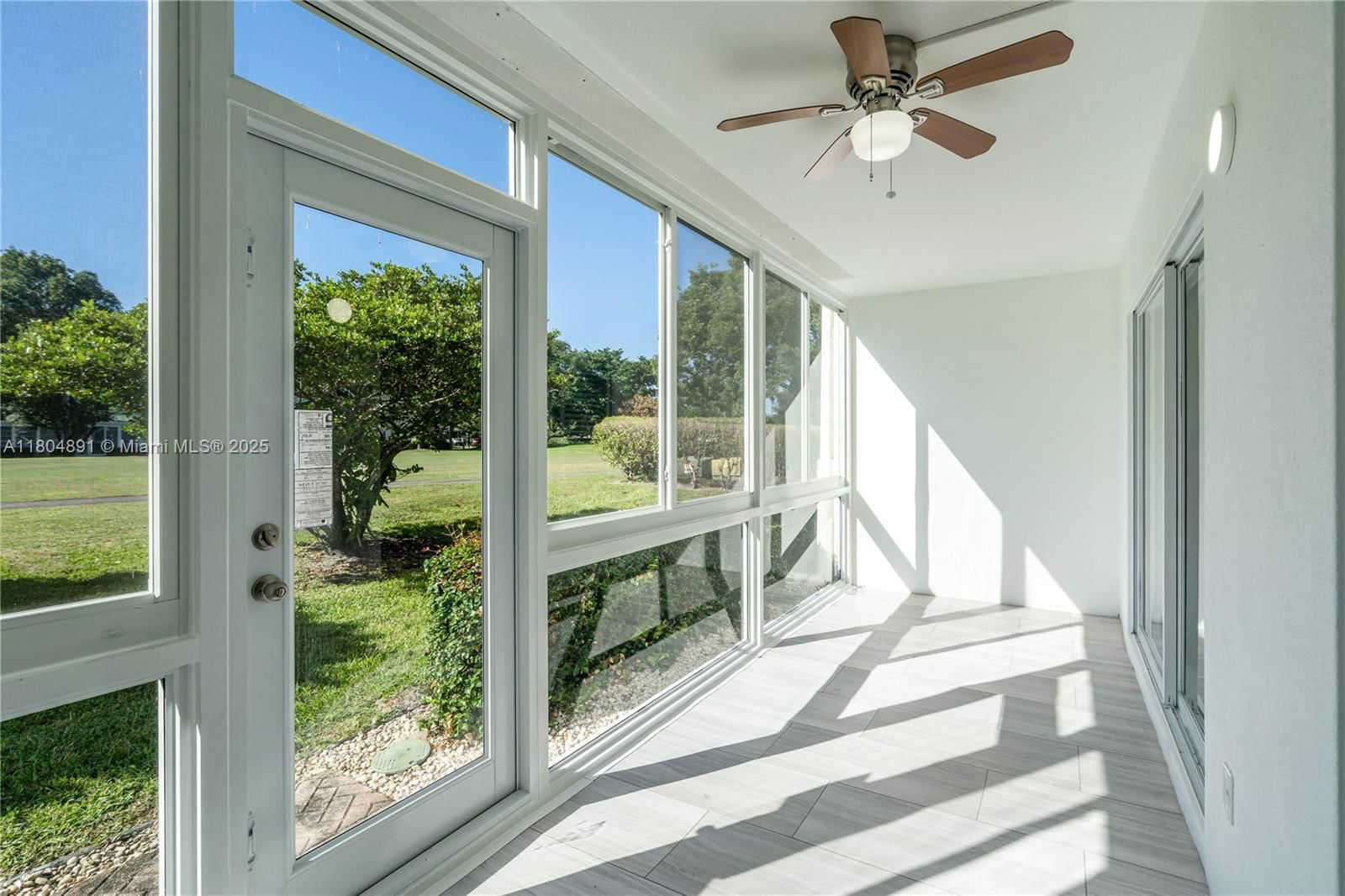 Real estate property located at 3401 Bimini Ln E1, Broward, Bimini Village A Condo, Coconut Creek, FL