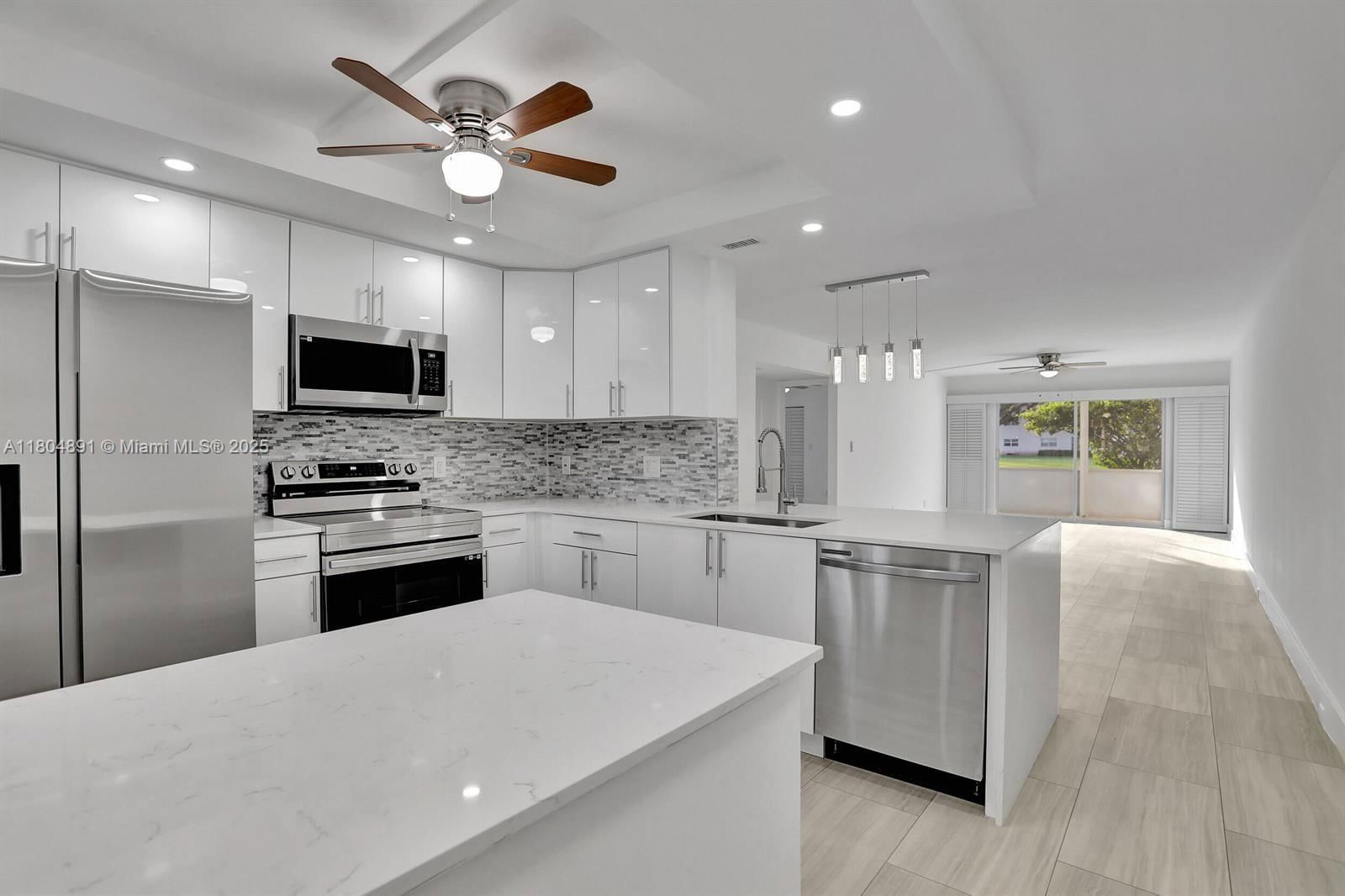 Real estate property located at 3401 Bimini Ln E1, Broward, Bimini Village A Condo, Coconut Creek, FL