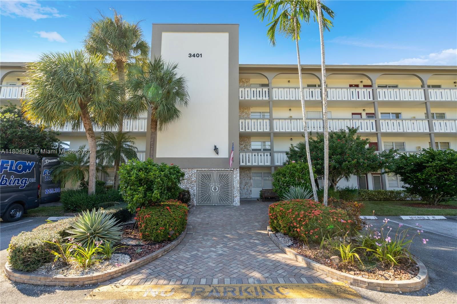 Real estate property located at 3401 Bimini Ln E1, Broward, Bimini Village A Condo, Coconut Creek, FL