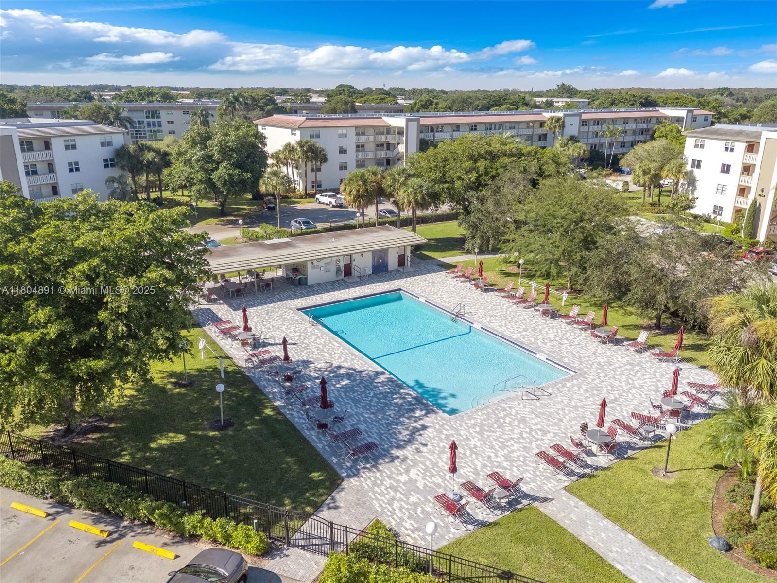 Real estate property located at 3401 Bimini Ln E1, Broward, Bimini Village A Condo, Coconut Creek, FL