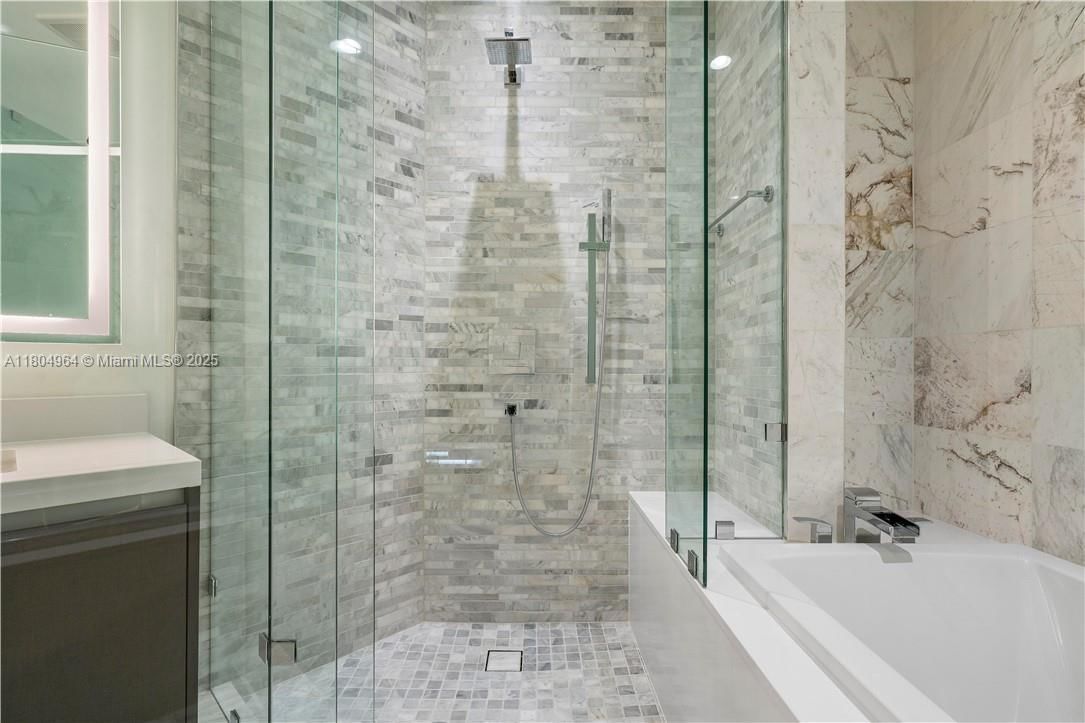 Real estate property located at 851 1st Ave #2904, Miami-dade, Paramount Miami Worldcent, Miami, FL