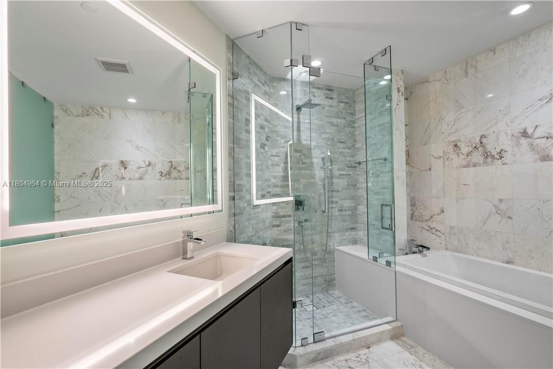 Real estate property located at 851 1st Ave #2904, Miami-dade, Paramount Miami Worldcent, Miami, FL