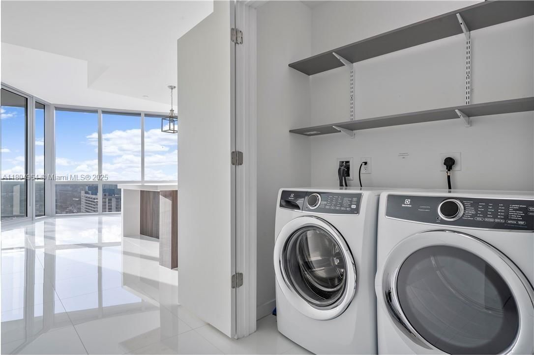Real estate property located at 851 1st Ave #2904, Miami-dade, Paramount Miami Worldcent, Miami, FL
