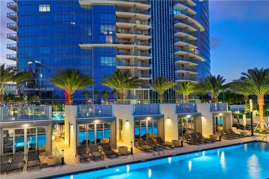 Real estate property located at 851 1st Ave #2904, Miami-dade, Paramount Miami Worldcent, Miami, FL