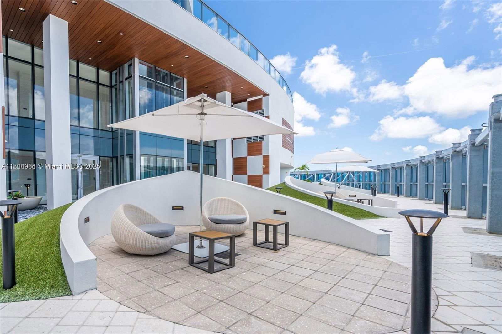 Real estate property located at 851 1st Ave #2904, Miami-dade, Paramount Miami Worldcent, Miami, FL