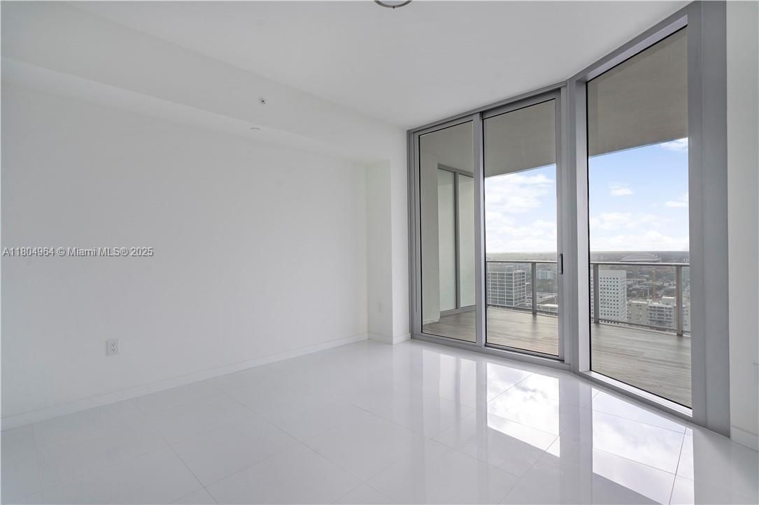 Real estate property located at 851 1st Ave #2904, Miami-dade, Paramount Miami Worldcent, Miami, FL