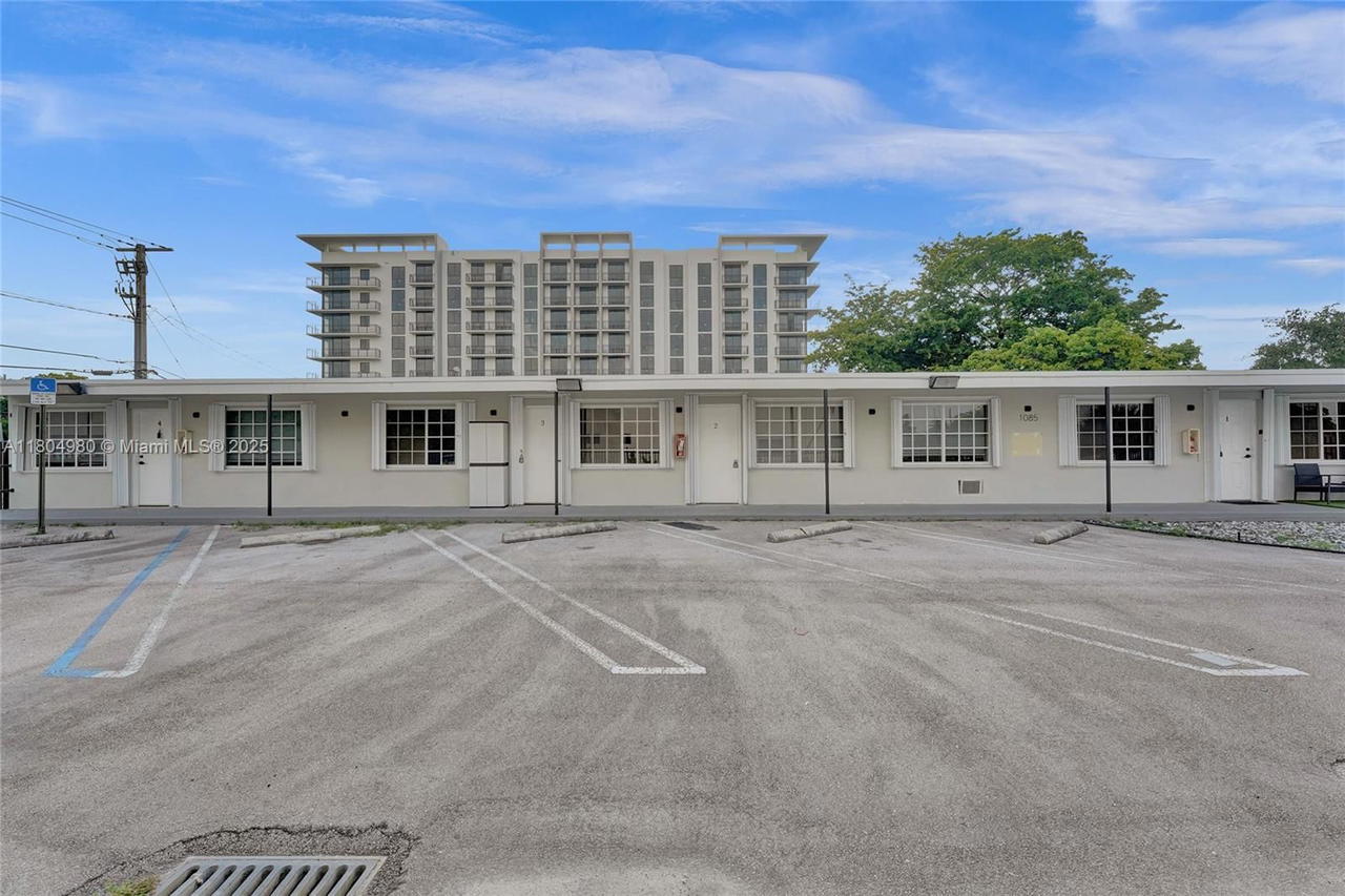 Real estate property located at 1085 126th St, Miami-dade, 29 52 42 Dixianna Villas, North Miami Beach, FL