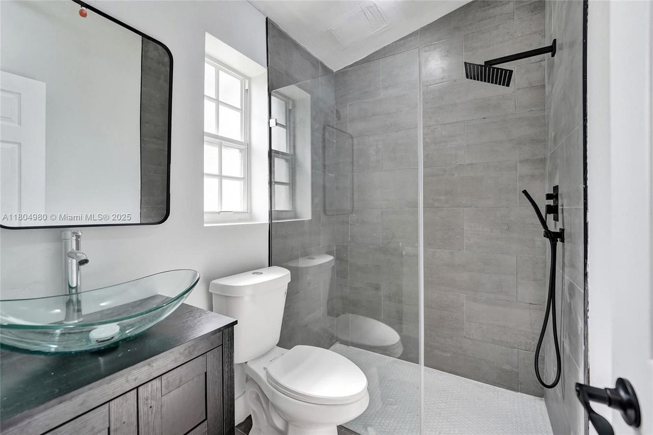 Real estate property located at 1085 126th St, Miami-dade, 29 52 42 Dixianna Villas, North Miami Beach, FL