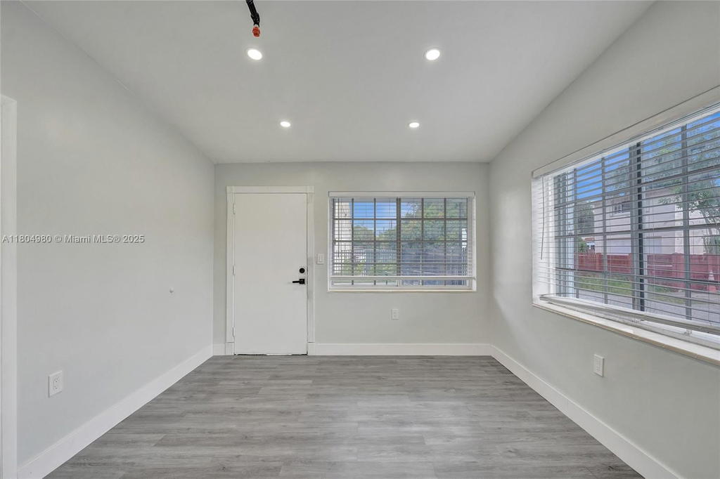 Real estate property located at 1085 126th St, Miami-dade, 29 52 42 Dixianna Villas, North Miami Beach, FL