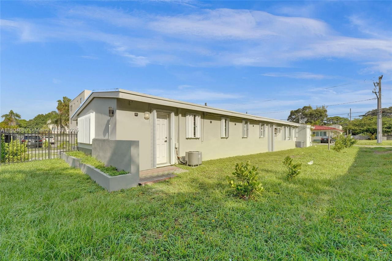 Real estate property located at 1085 126th St, Miami-dade, 29 52 42 Dixianna Villas, North Miami Beach, FL