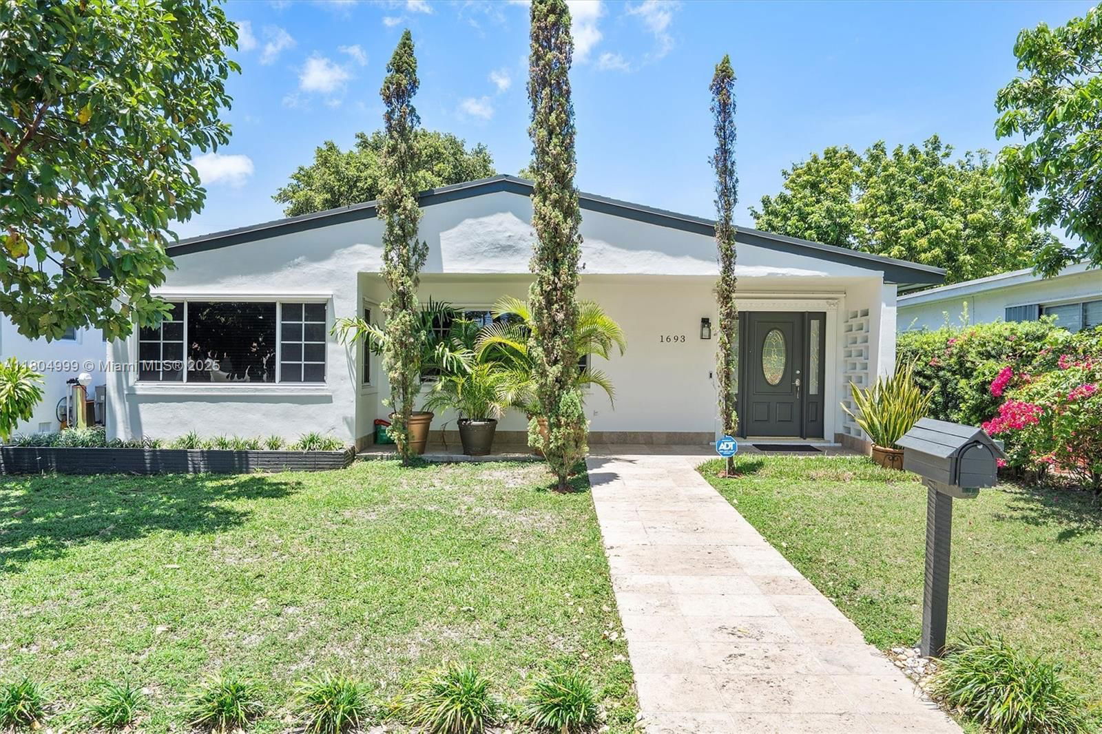 Real estate property located at 1693 171st St, Miami-dade, Fulford By Sea Sec E, North Miami Beach, FL