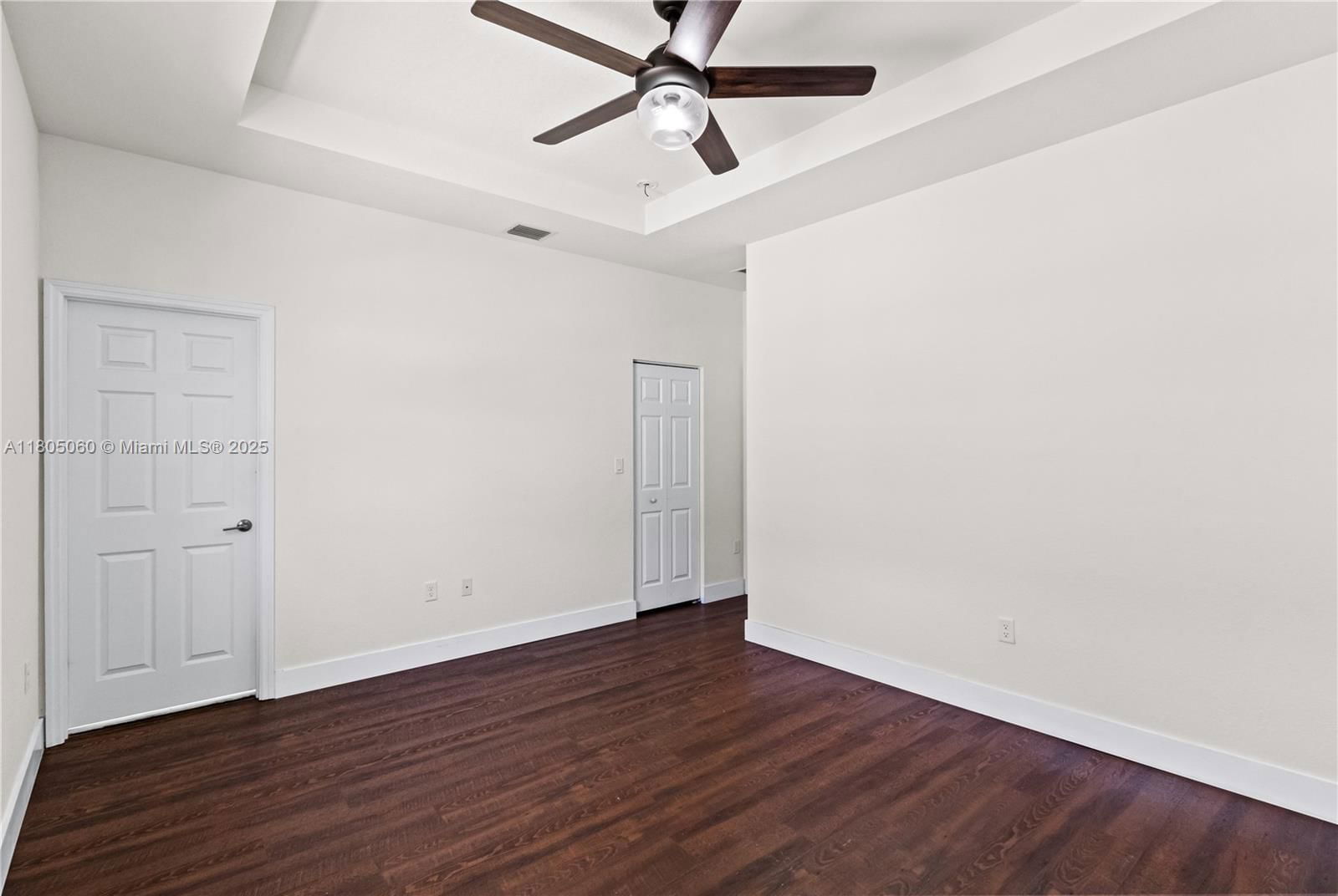 Real estate property located at 10611 33rd Ct, Miami-dade, Aquabella Section Two, Hialeah, FL