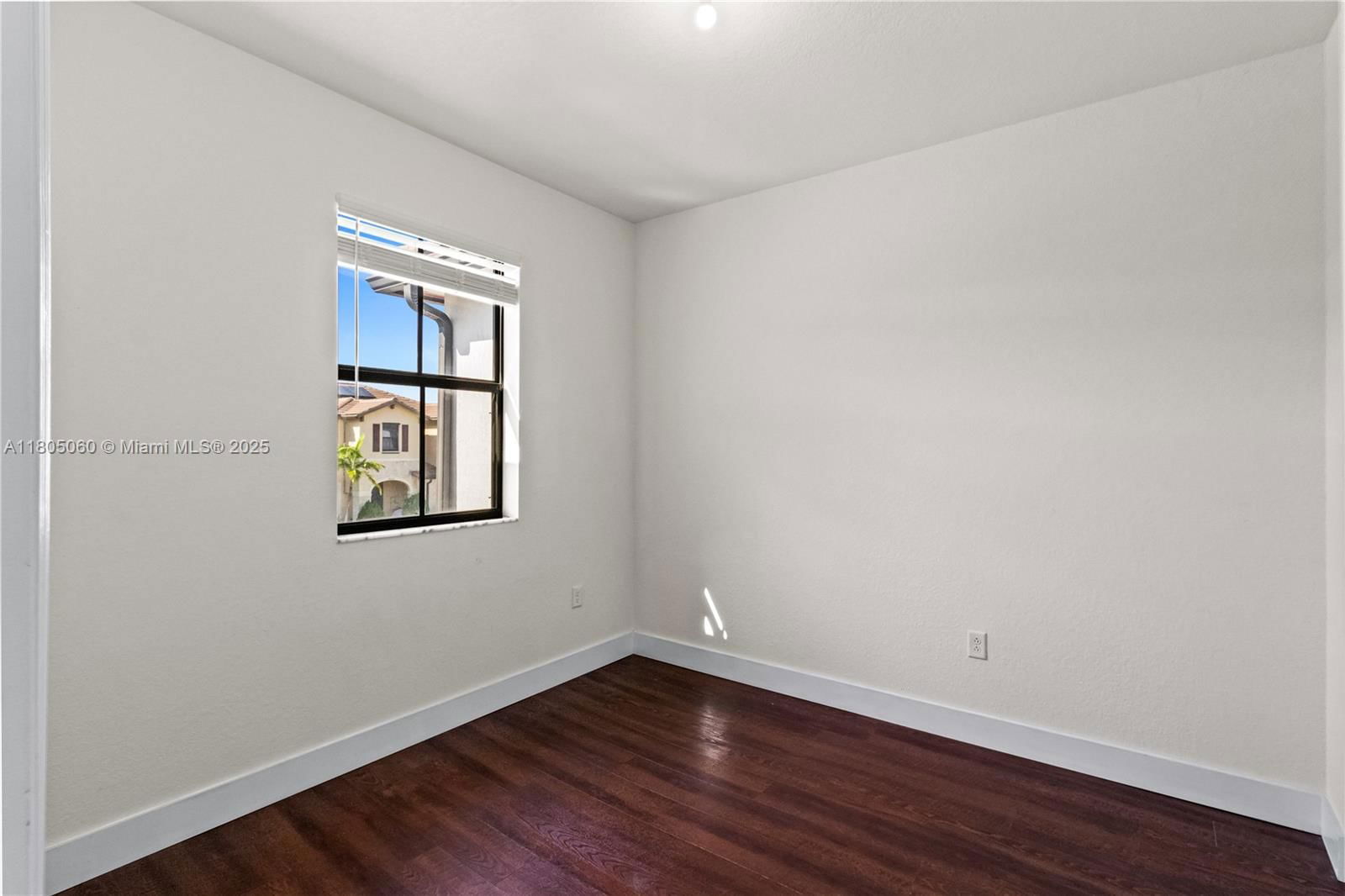 Real estate property located at 10611 33rd Ct, Miami-dade, Aquabella Section Two, Hialeah, FL