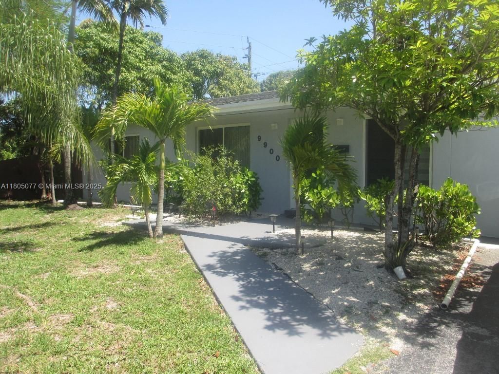 Real estate property located at 9900 164th Ter, Miami-dade, Fairway Park Sec 3, Miami, FL