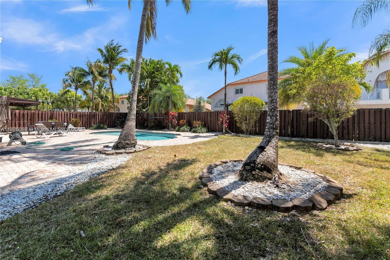 Real estate property located at 11012 59th St, Miami-dade, Doral Isles-antilles, Doral, FL