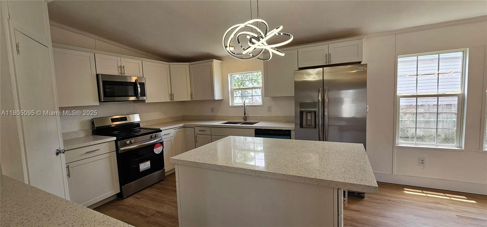 Real estate property located at 220 12th Ave Unit 90, Miami-dade, Cocowalk Estates, Homestead, FL