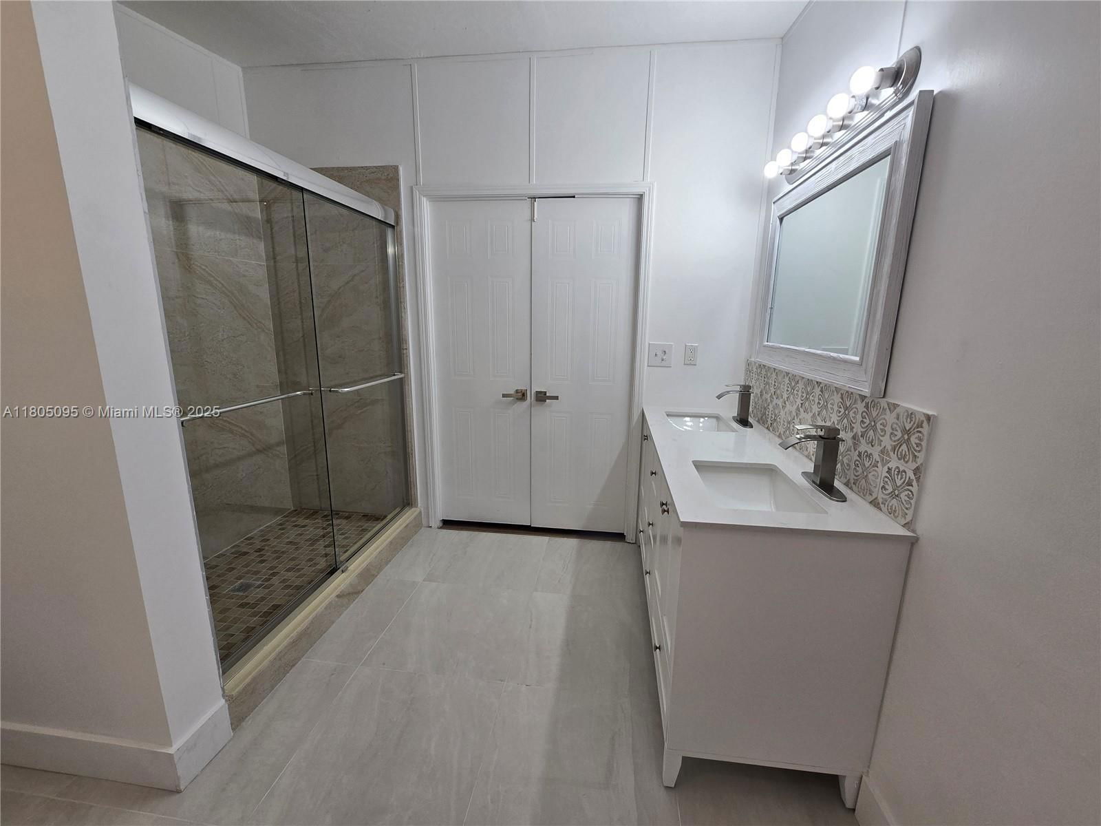 Real estate property located at 220 12th Ave Unit 90, Miami-dade, Cocowalk Estates, Homestead, FL