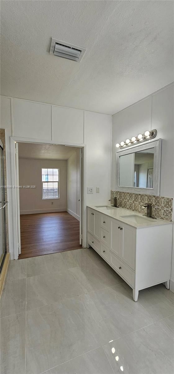 Real estate property located at 220 12th Ave Unit 90, Miami-dade, Cocowalk Estates, Homestead, FL
