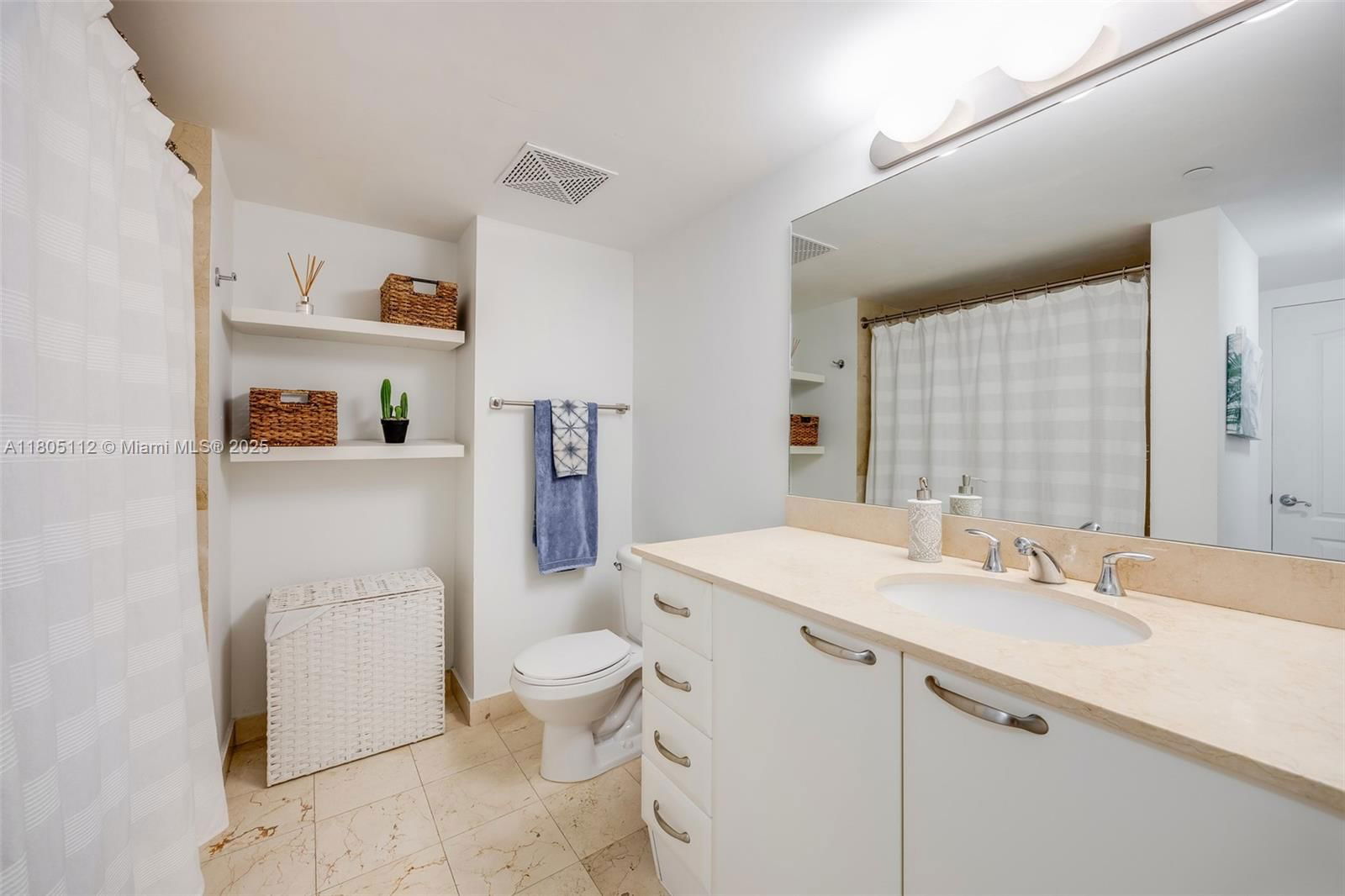 Real estate property located at 2101 Brickell Ave #807, Miami-dade, Skyline On Brickell Condo, Miami, FL