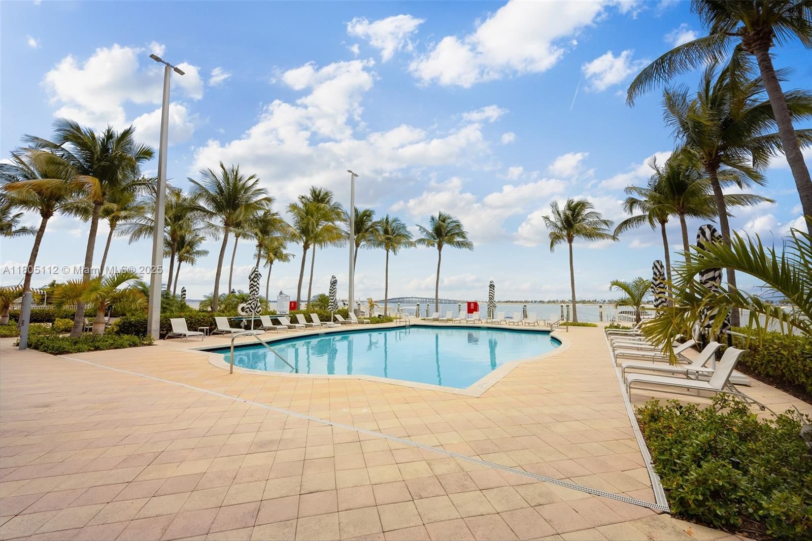 Real estate property located at 2101 Brickell Ave #807, Miami-dade, Skyline On Brickell Condo, Miami, FL