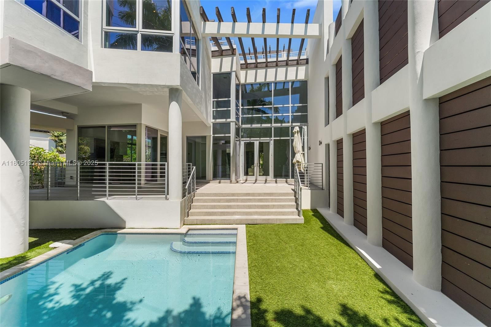Real estate property located at 544 Fernwood Rd #544, Miami-dade, 544-548 Fernwood Condo, Key Biscayne, FL