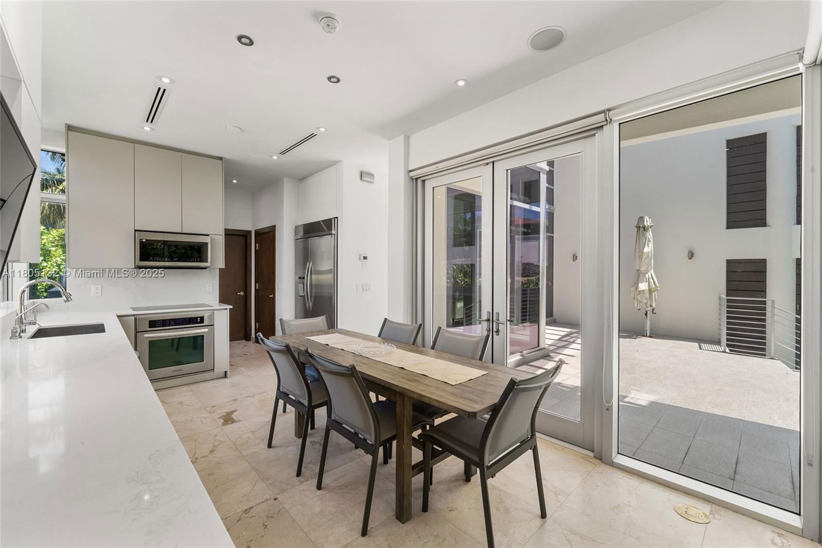 Real estate property located at 544 Fernwood Rd #544, Miami-dade, 544-548 Fernwood Condo, Key Biscayne, FL