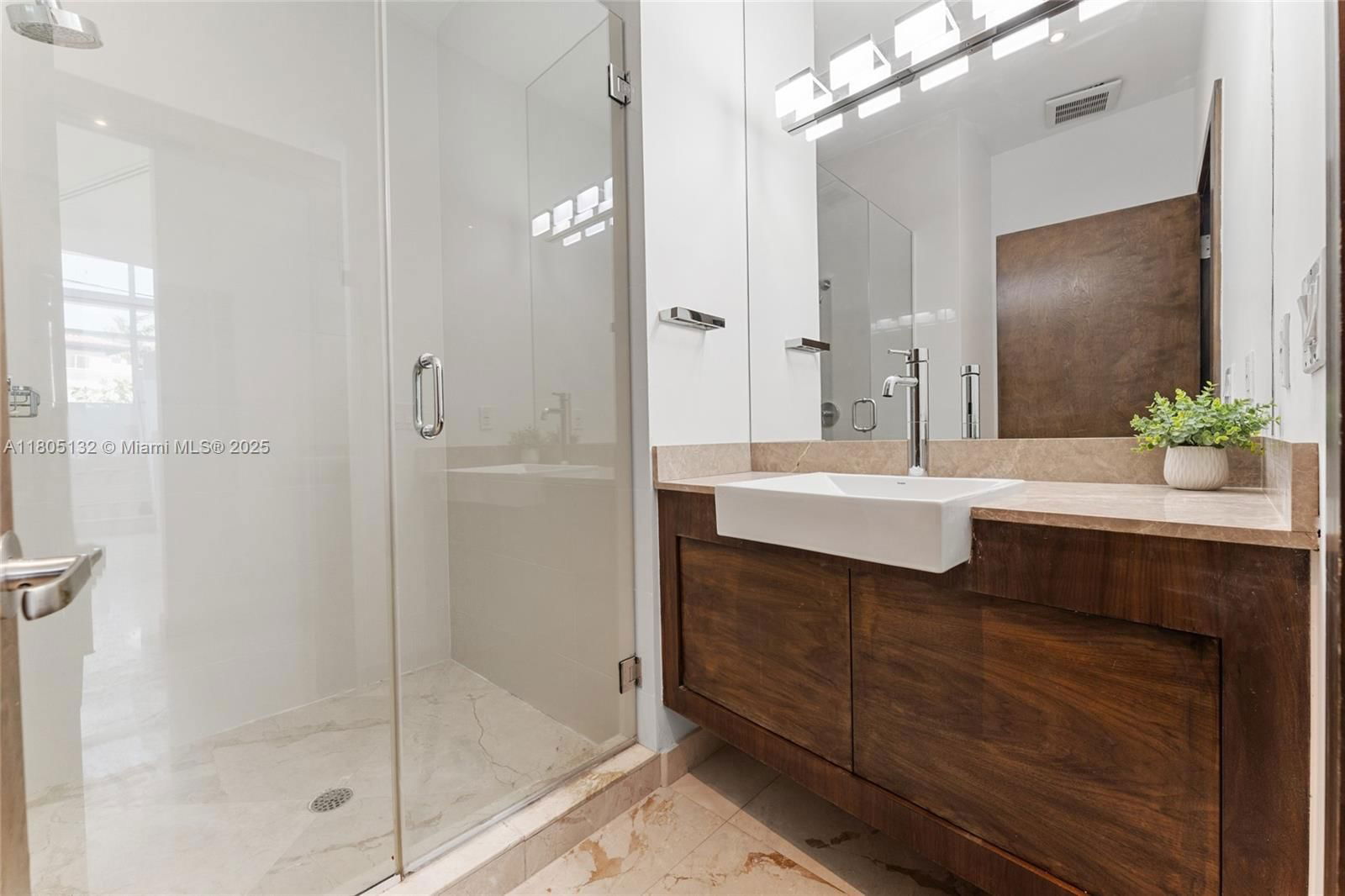 Real estate property located at 544 Fernwood Rd #544, Miami-dade, 544-548 Fernwood Condo, Key Biscayne, FL