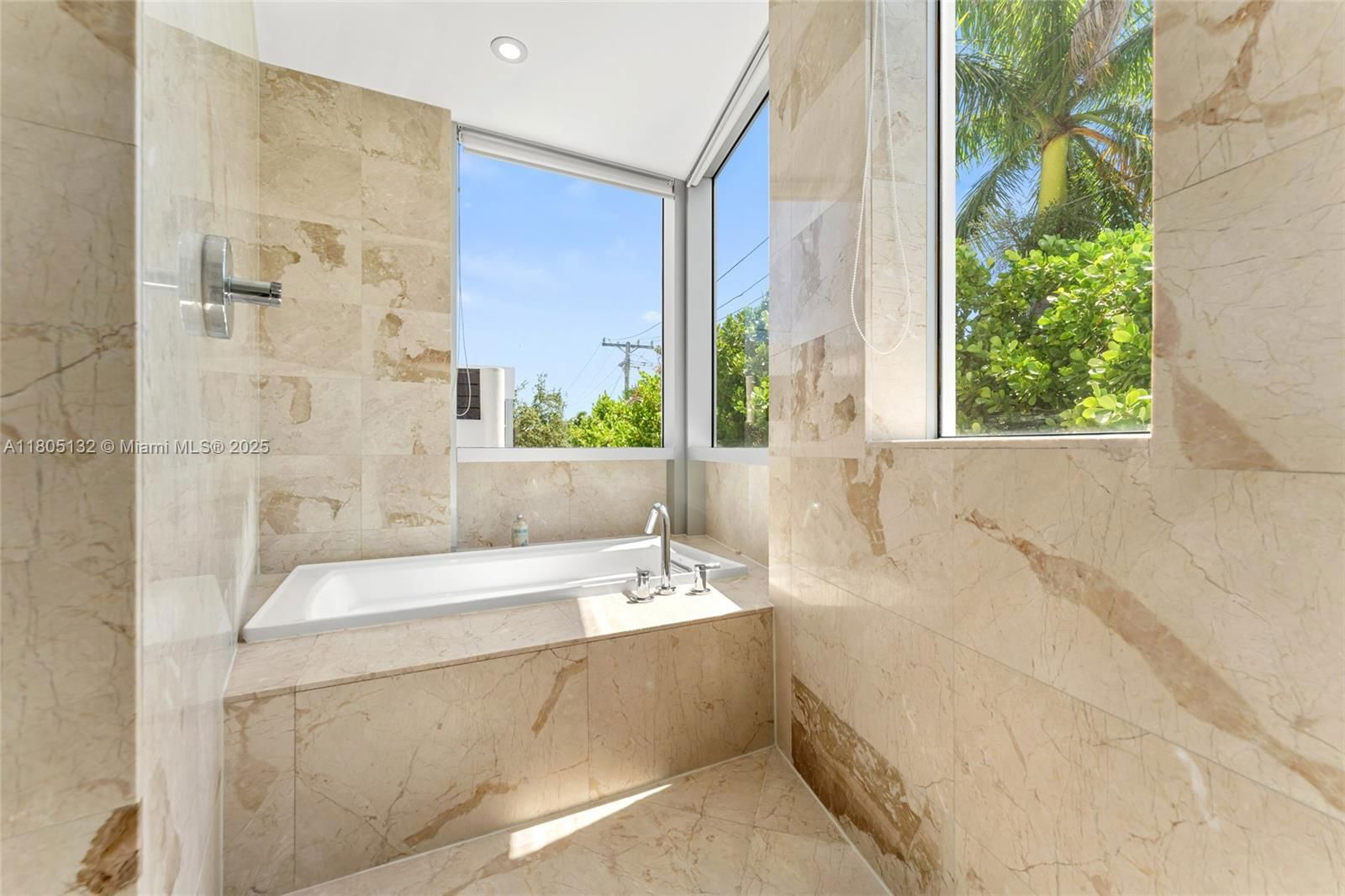 Real estate property located at 544 Fernwood Rd #544, Miami-dade, 544-548 Fernwood Condo, Key Biscayne, FL