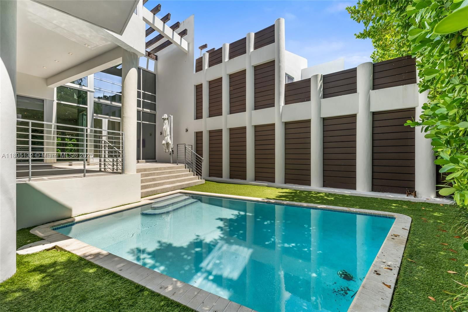 Real estate property located at 544 Fernwood Rd #544, Miami-dade, 544-548 Fernwood Condo, Key Biscayne, FL