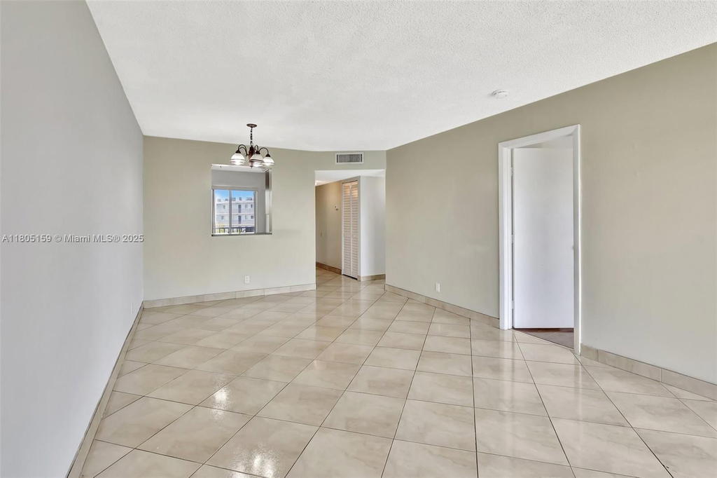 Real estate property located at 8720 Sherman Cir #401, Broward, Lakeshore At University P, Miramar, FL