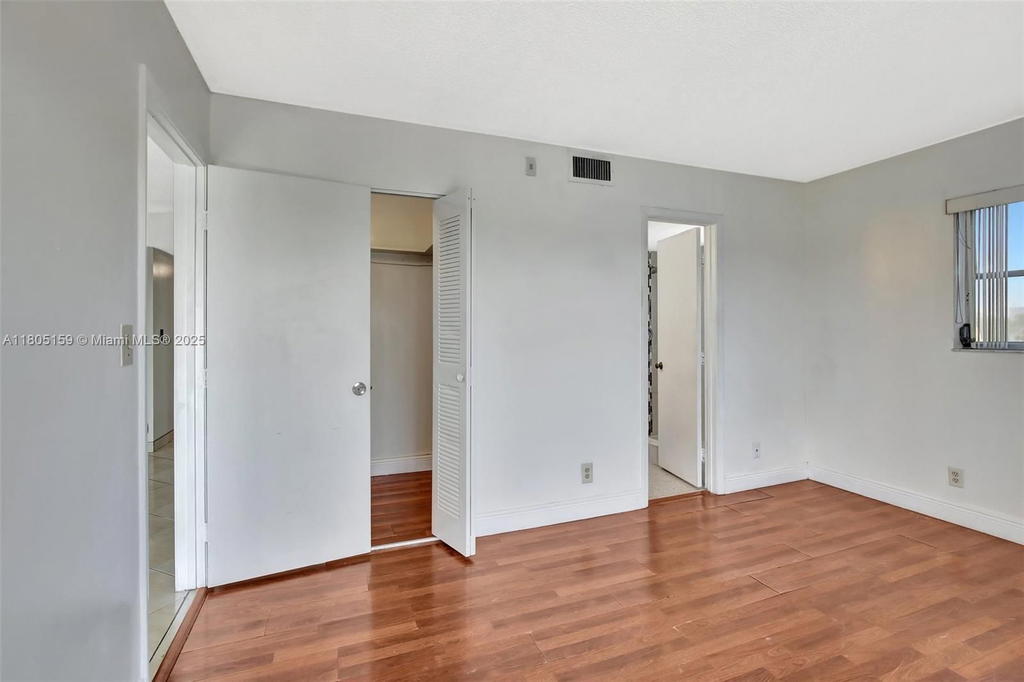 Real estate property located at 8720 Sherman Cir #401, Broward, Lakeshore At University P, Miramar, FL