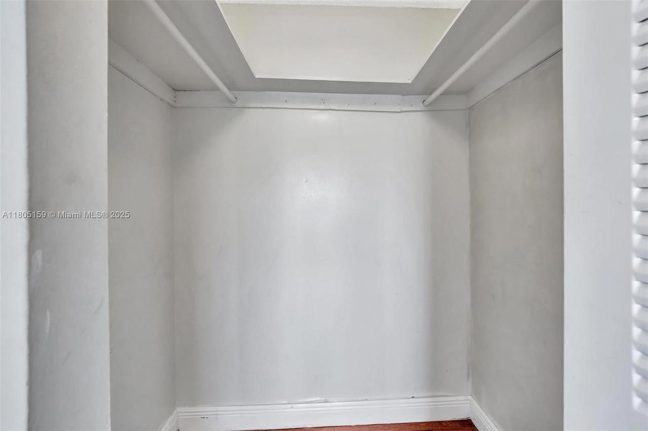 Real estate property located at 8720 Sherman Cir #401, Broward, Lakeshore At University P, Miramar, FL