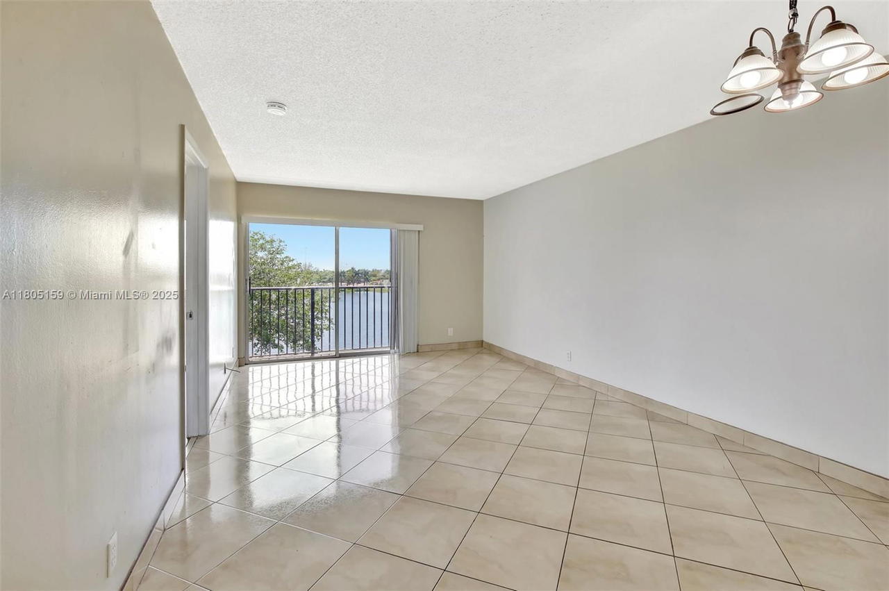 Real estate property located at 8720 Sherman Cir #401, Broward, Lakeshore At University P, Miramar, FL