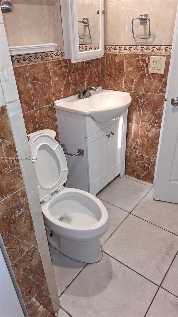 Real estate property located at 1670 Forest Lakes Cir C, Palm Beach, Forest Lakes, West Palm Beach, FL