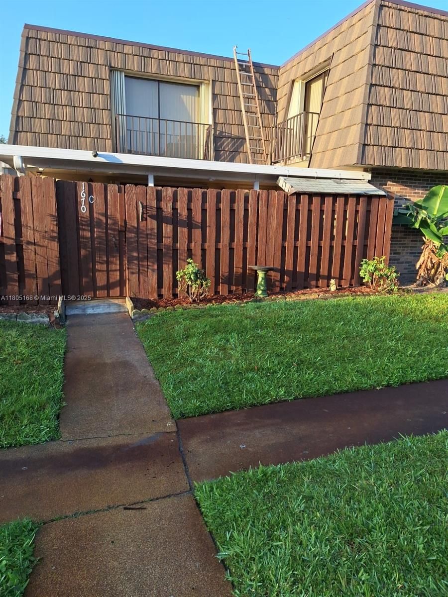 Real estate property located at 1670 Forest Lakes Cir C, Palm Beach, Forest Lakes, West Palm Beach, FL
