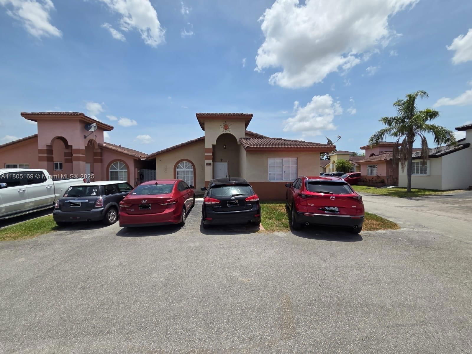 Real estate property located at 7001 35th Ave #181, Miami-dade, Los Palacios Ii Condo, Hialeah, FL