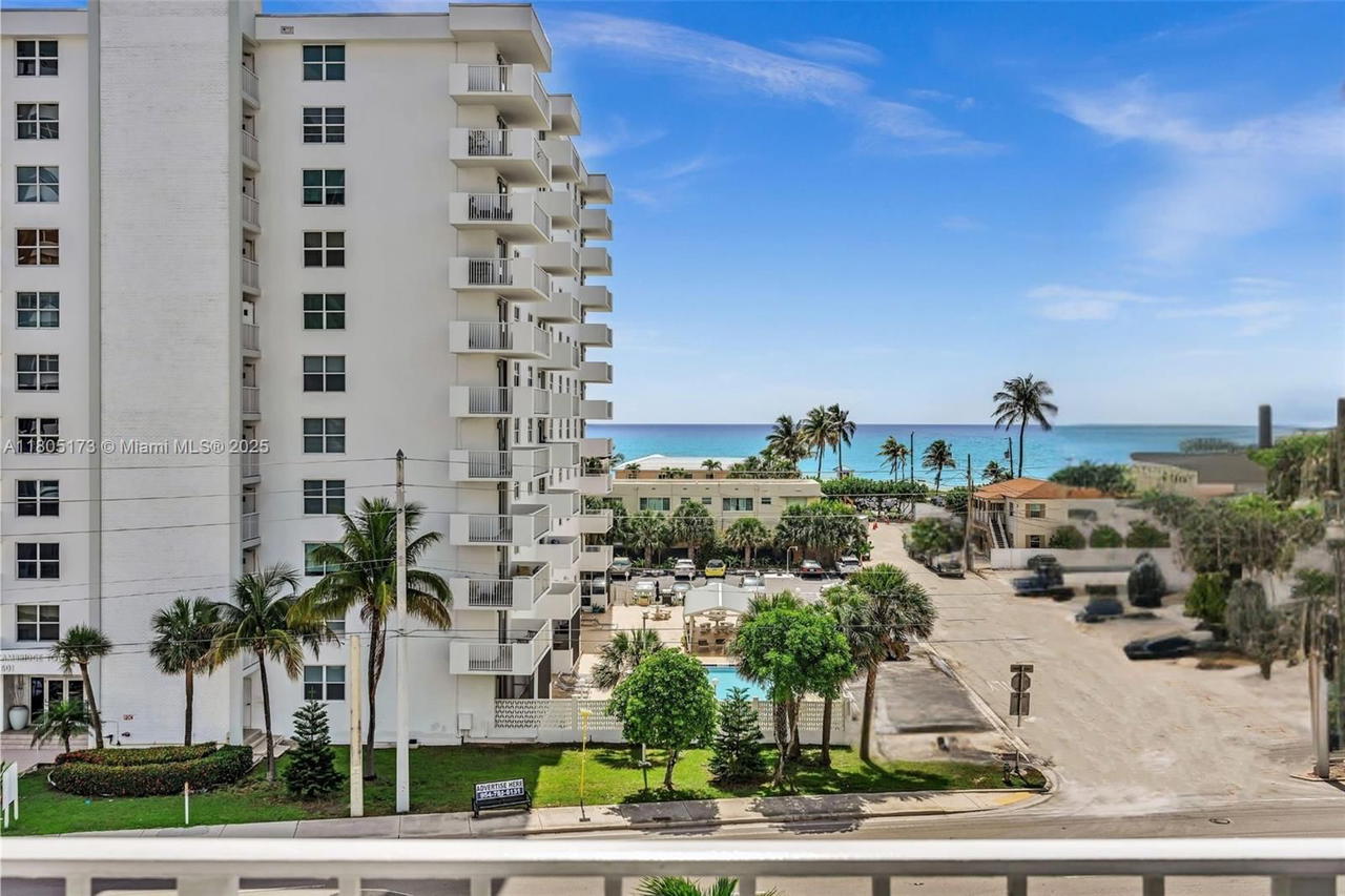 Real estate property located at 1410 Ocean Dr #502, Broward, Trafalgar Towers Condomin, Hollywood, FL