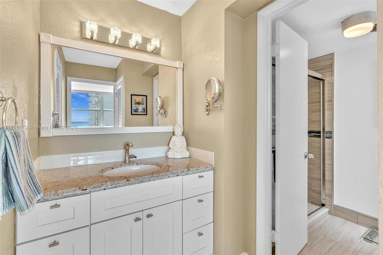 Real estate property located at 1410 Ocean Dr #502, Broward, Trafalgar Towers Condomin, Hollywood, FL