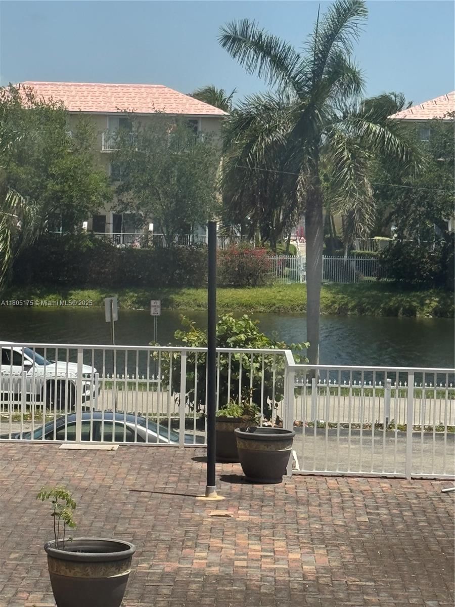 Real estate property located at 2025 164th St #206, Miami-dade, Crestview Towers Condo, North Miami Beach, FL