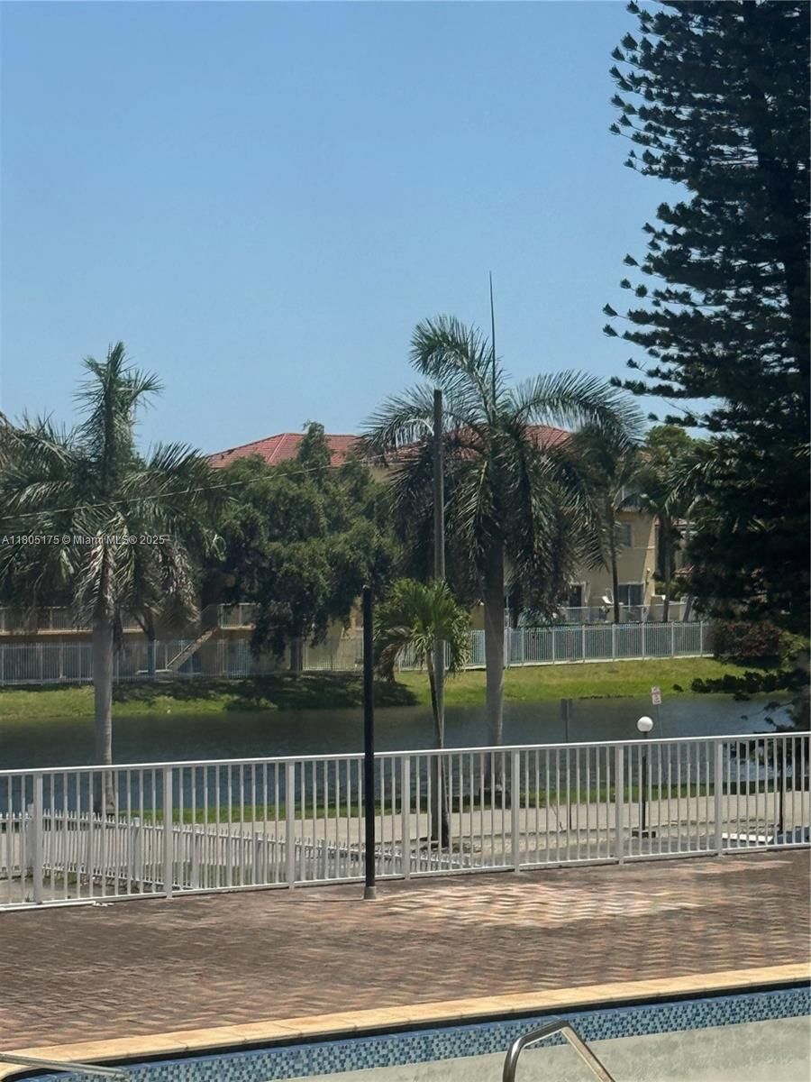 Real estate property located at 2025 164th St #206, Miami-dade, Crestview Towers Condo, North Miami Beach, FL