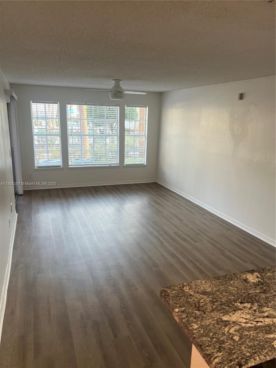 Real estate property located at 1055 S Hiawassee Rd #2014, Orange, Tradewinds, Orlando, FL