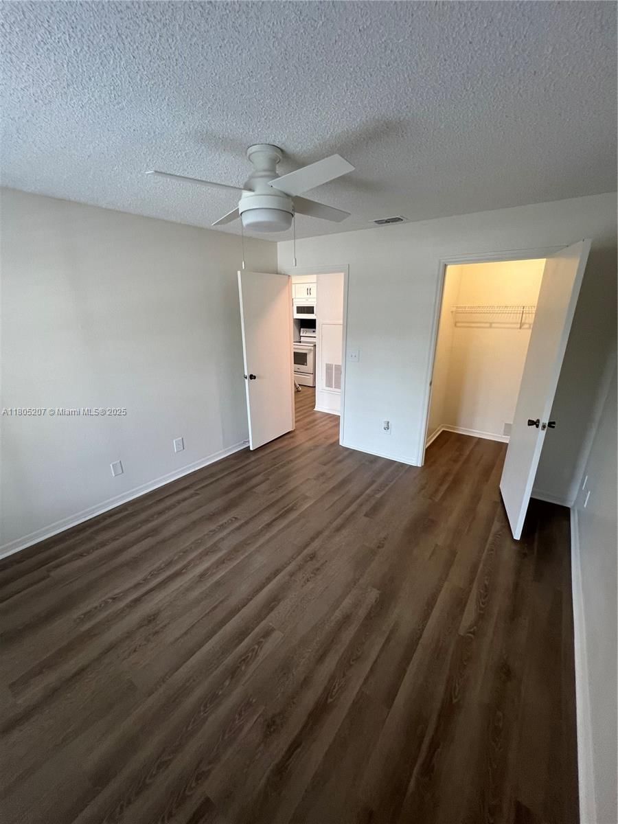 Real estate property located at 1055 S Hiawassee Rd #2014, Orange, Tradewinds, Orlando, FL