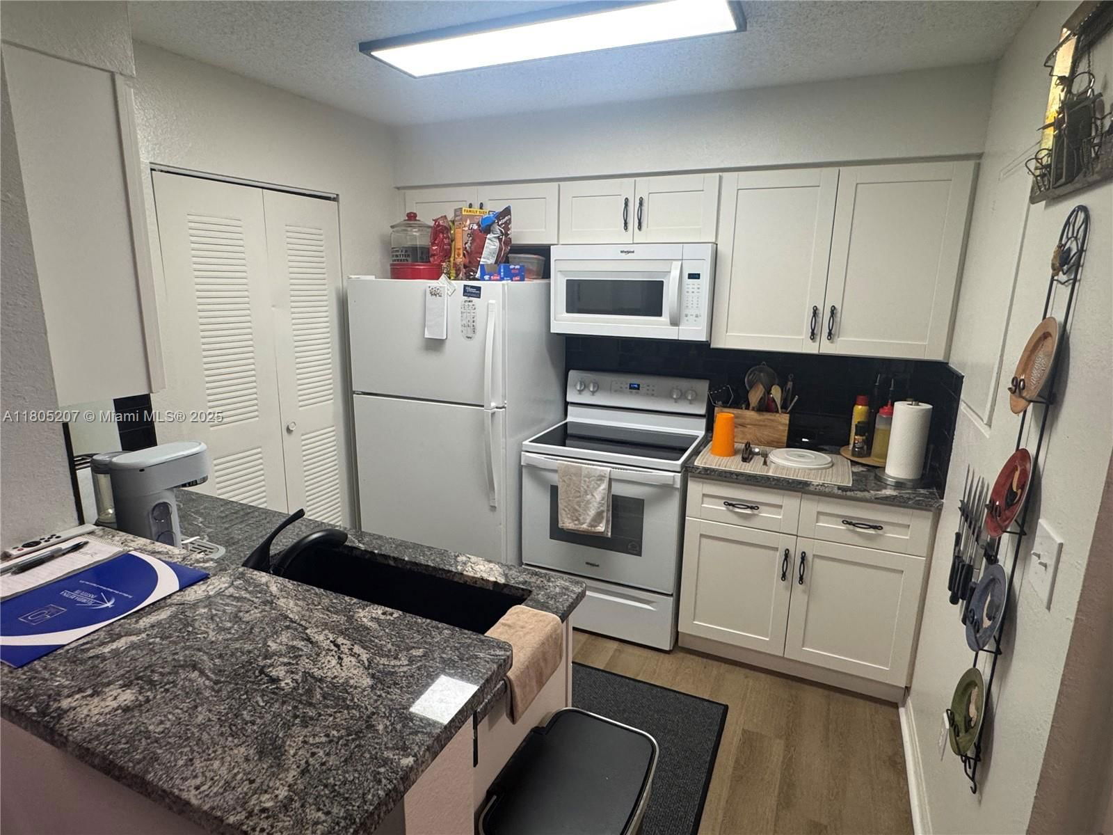 Real estate property located at 1055 S Hiawassee Rd #2014, Orange, Tradewinds, Orlando, FL