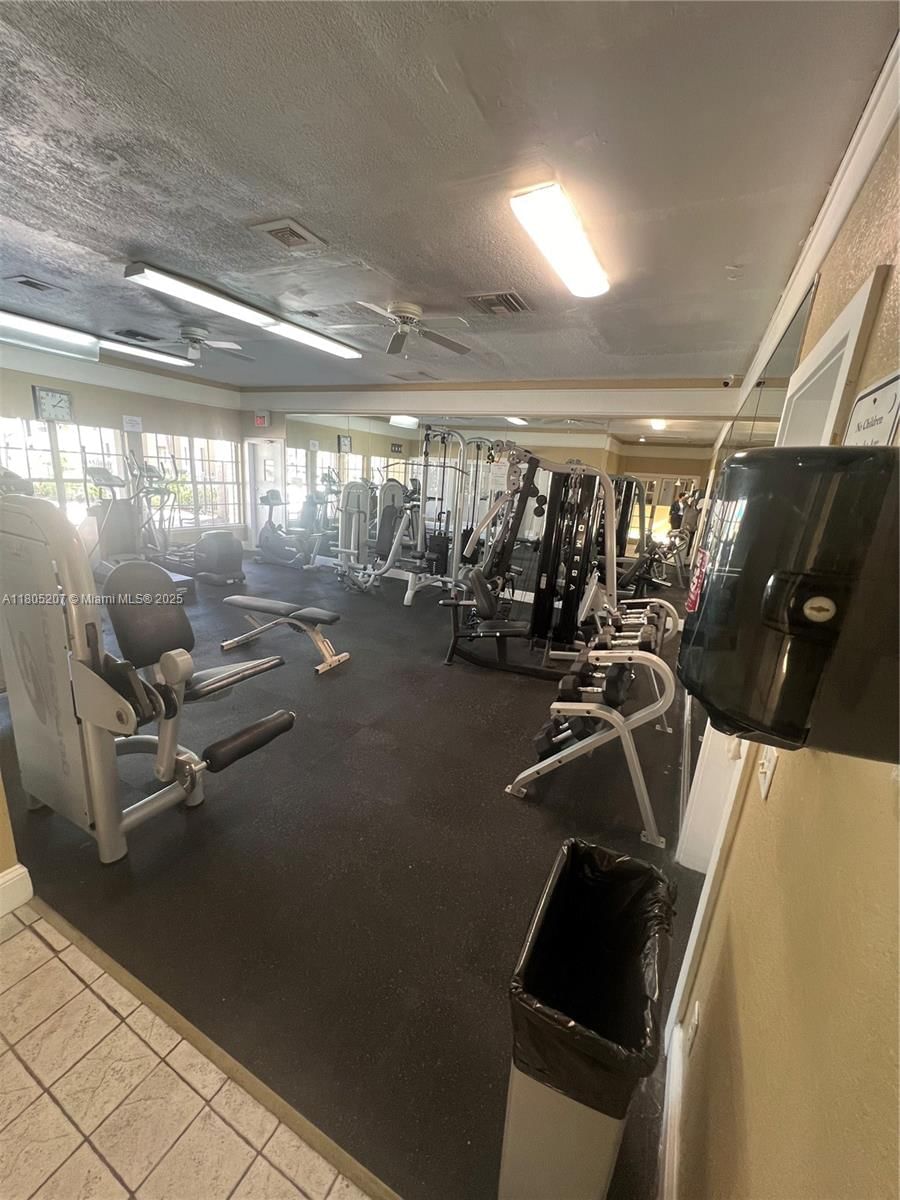 Real estate property located at 1055 S Hiawassee Rd #2014, Orange, Tradewinds, Orlando, FL