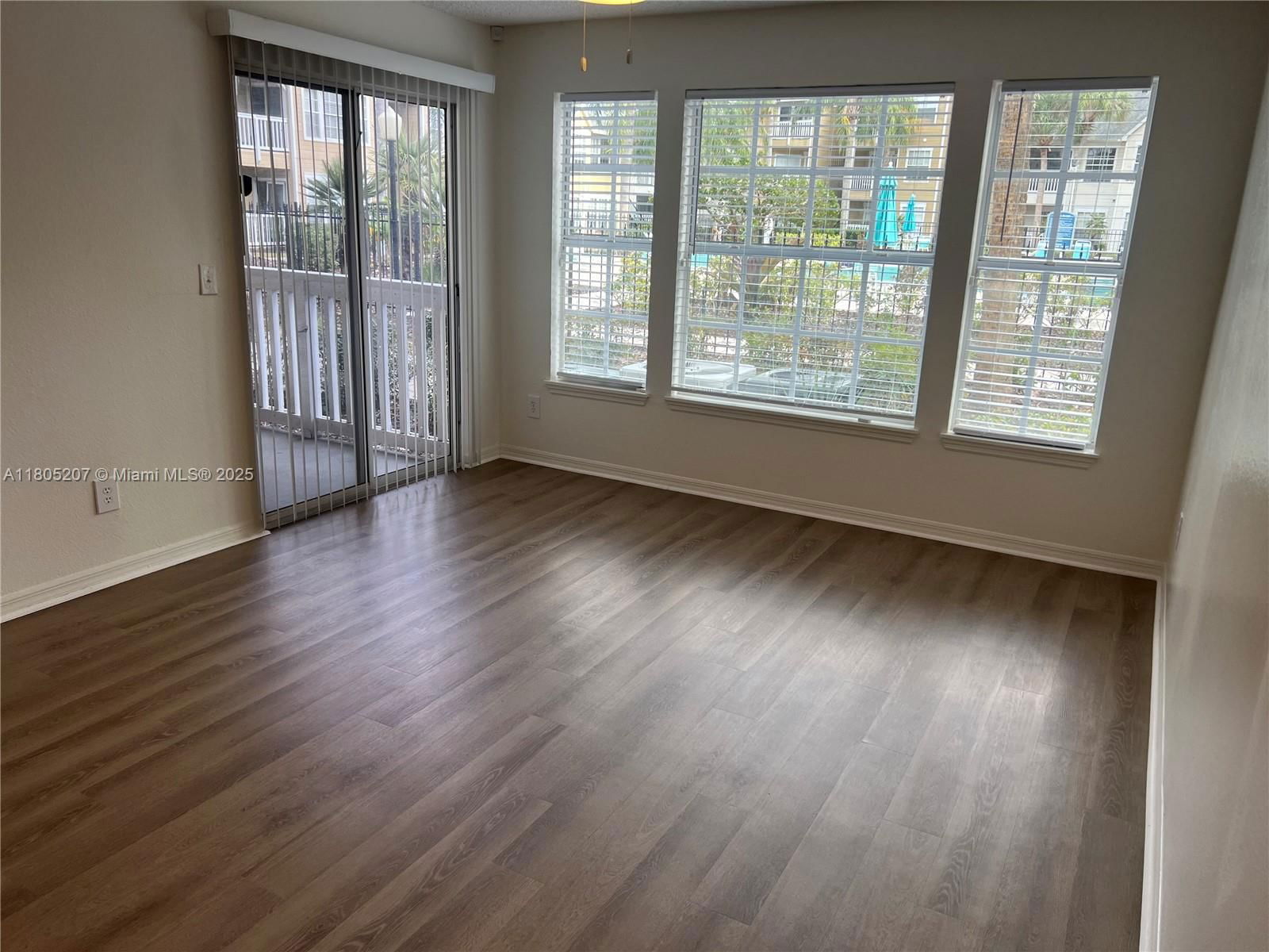 Real estate property located at 1055 S Hiawassee Rd #2014, Orange, Tradewinds, Orlando, FL